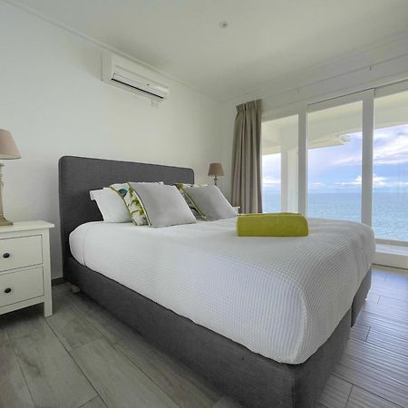 Vallonend Beachfront Villa With Excellent View Bel Ombre Exterior photo